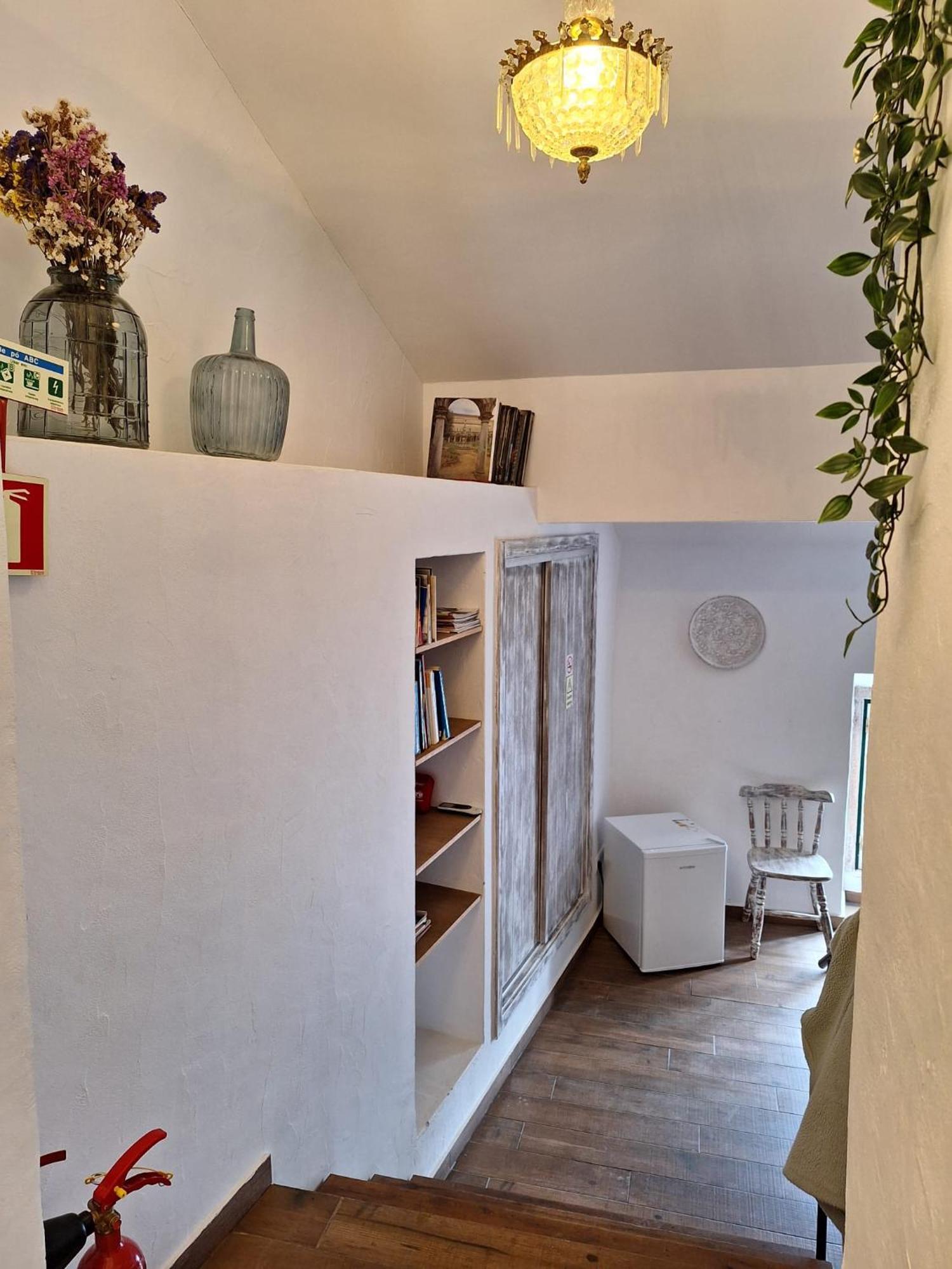 Lovin Book Guesthouse Óbidos Extérieur photo